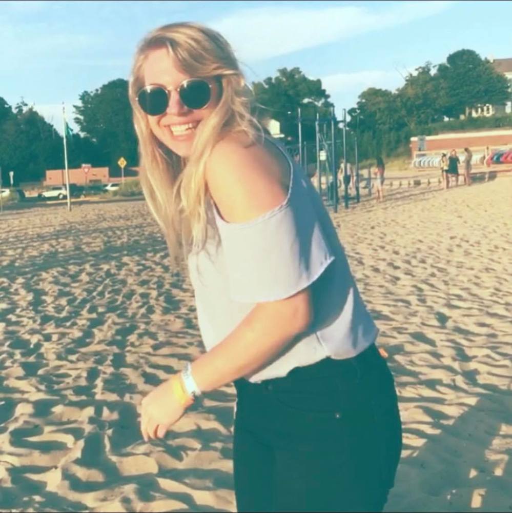 Meet your Posher, Lydia